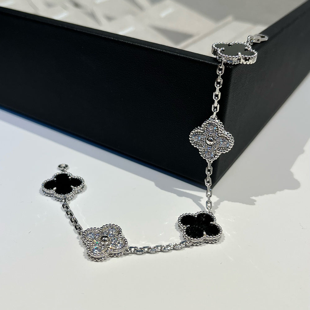 [Elara jewelsry ] CLOVER 5 MOTIF ONYXS BRACELET COLLECTION