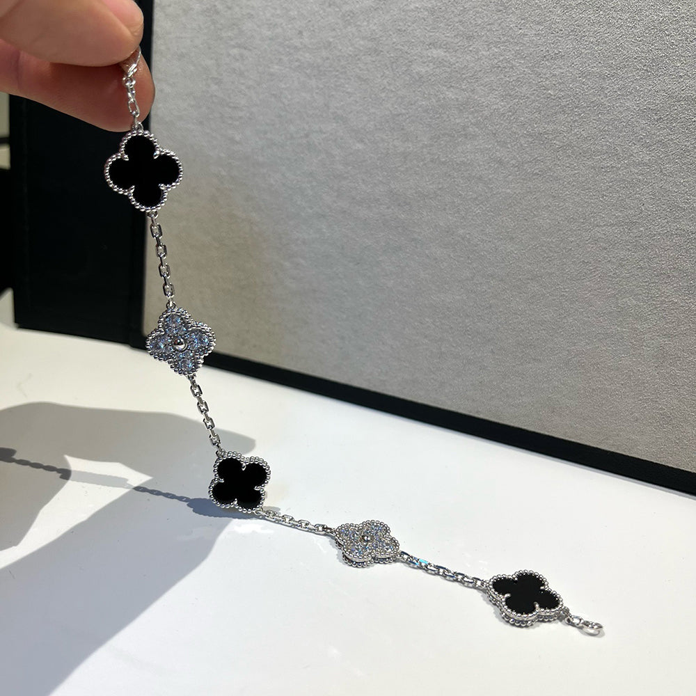 [Elara jewelsry ] CLOVER 5 MOTIF ONYXS BRACELET COLLECTION