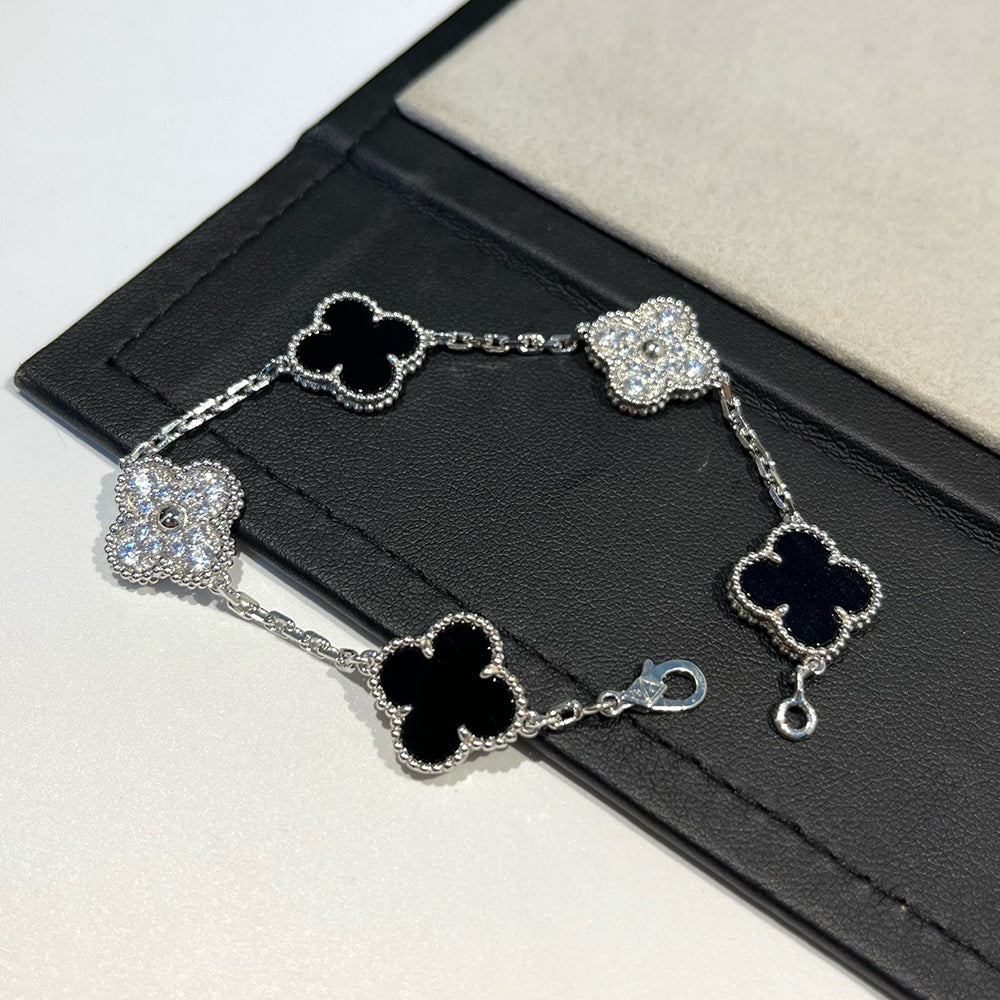 [Elara jewelsry ] CLOVER 5 MOTIF ONYXS BRACELET COLLECTION