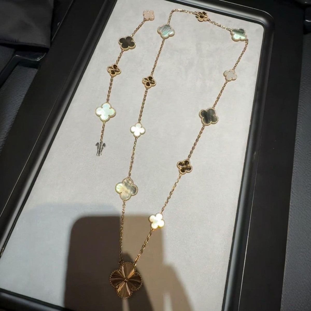 [Elara jewelsry ]DETACHABLE CLOVER 15(11+4) FLOWER ROSE GOLD NECKLACE SET