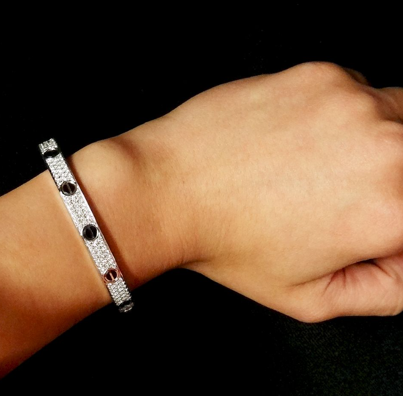 [Elara jewelsry ]LOVE BRACELET 6.1MM DIAMOND-PAVED CERAMIC