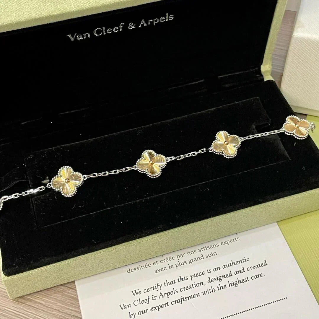 [Elara jewelsry ] CLOVER 5 MOTIF LASER BRACELET COLLECTION