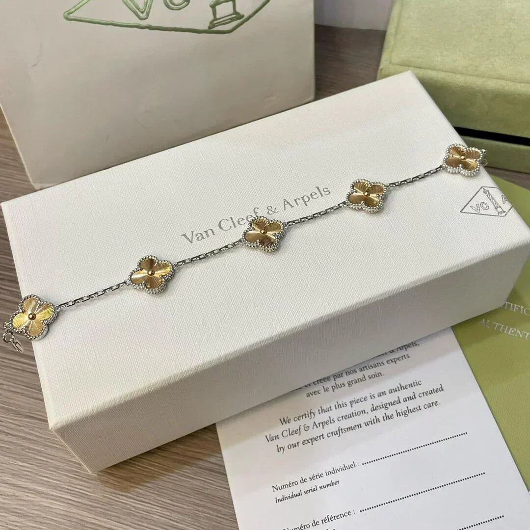 [Elara jewelsry ] CLOVER 5 MOTIF LASER BRACELET COLLECTION