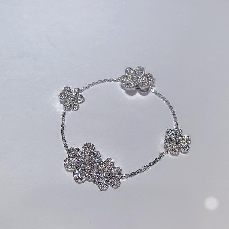 [Elara jewelsry ]FRIVOLE SILVER 5 FLOWERS BRACELET