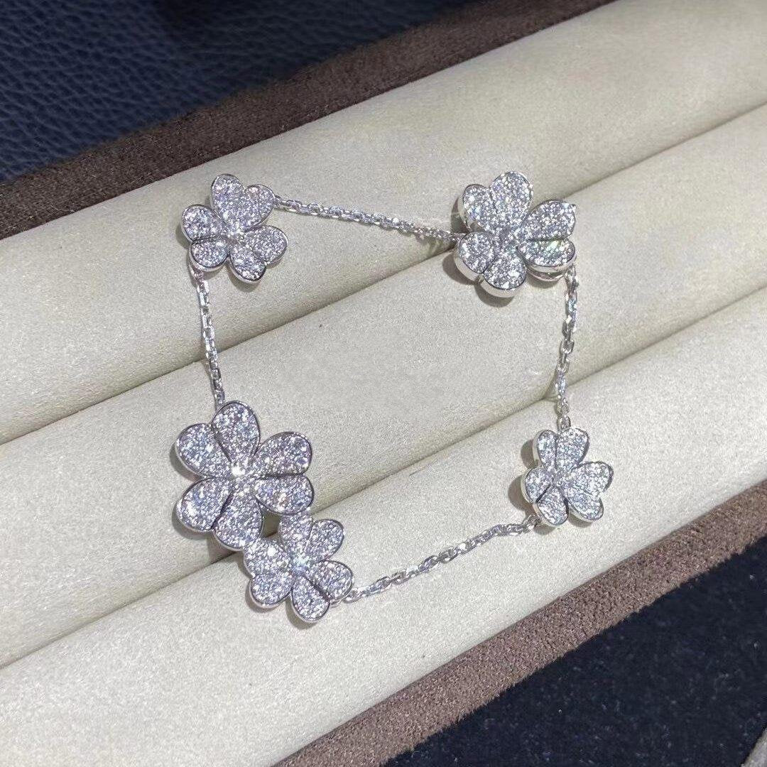 [Elara jewelsry ]FRIVOLE SILVER 5 FLOWERS BRACELET