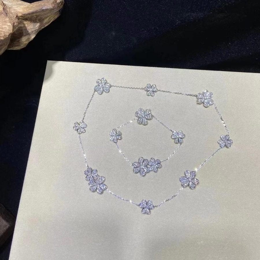 [Elara jewelsry ]FRIVOLE SILVER 5 FLOWERS BRACELET
