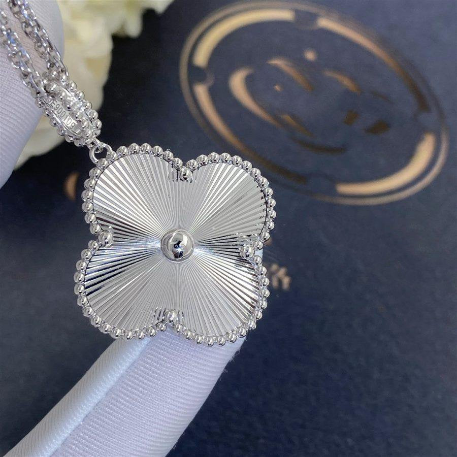 [Elara jewelsry ]CLOVER 25MM SILVER BIG CLOVER NECKLACE