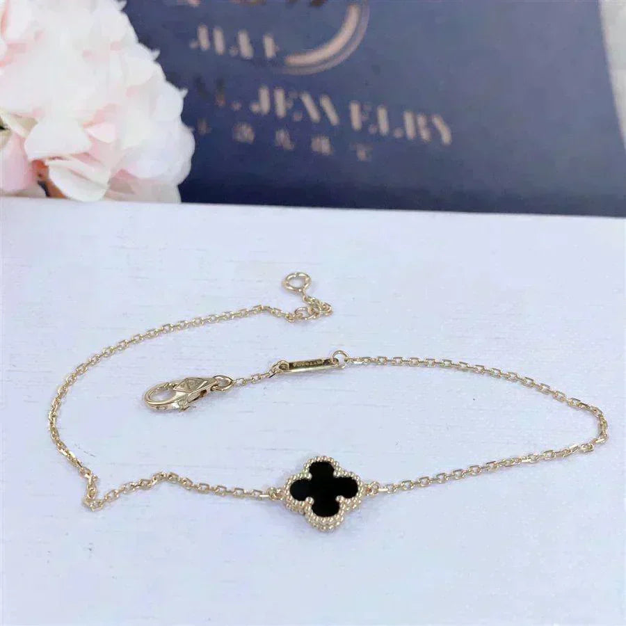 [Elara jewelsry ]CLOVER ONYX SINGLE FLOWER BRACELET