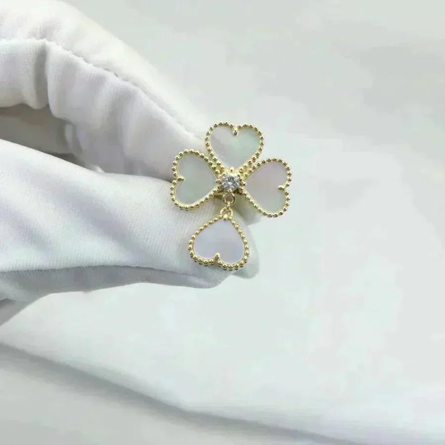 [Elara jewelsry ]SWEET CLOVER WHITE MOP RING