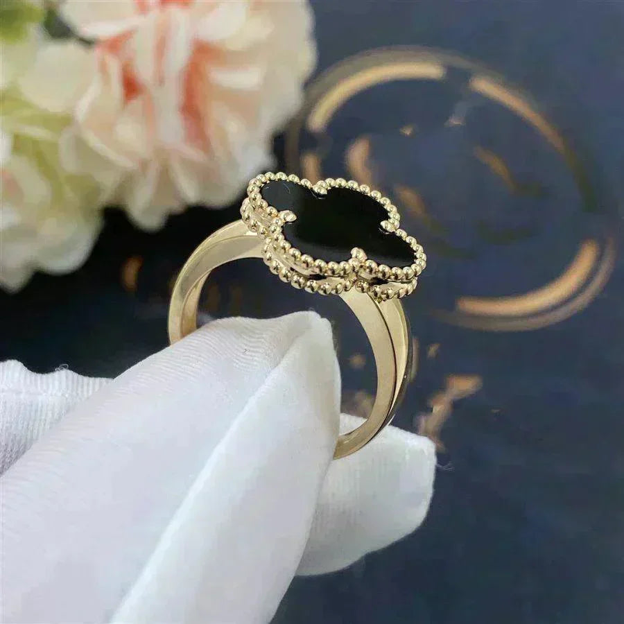 [Elara jewelsry ]CLOVER ONYX RING