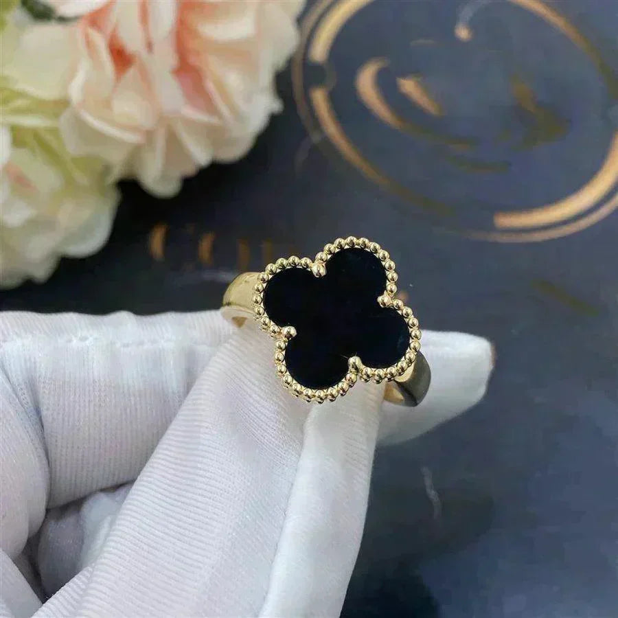 [Elara jewelsry ]CLOVER ONYX RING