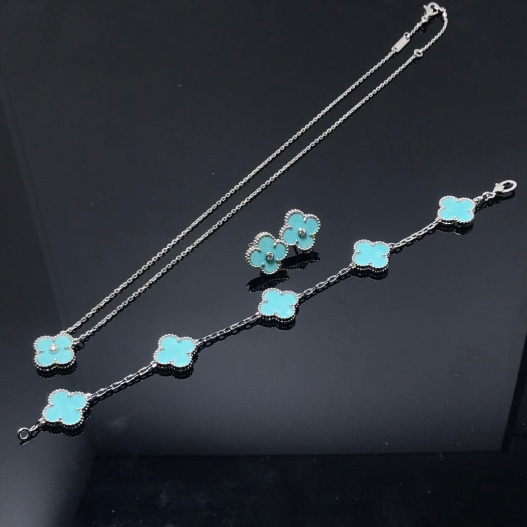 [Elara jewelsry ]CLOVER 1 DIAMOND BLUE SKY SILVER EARRINGS