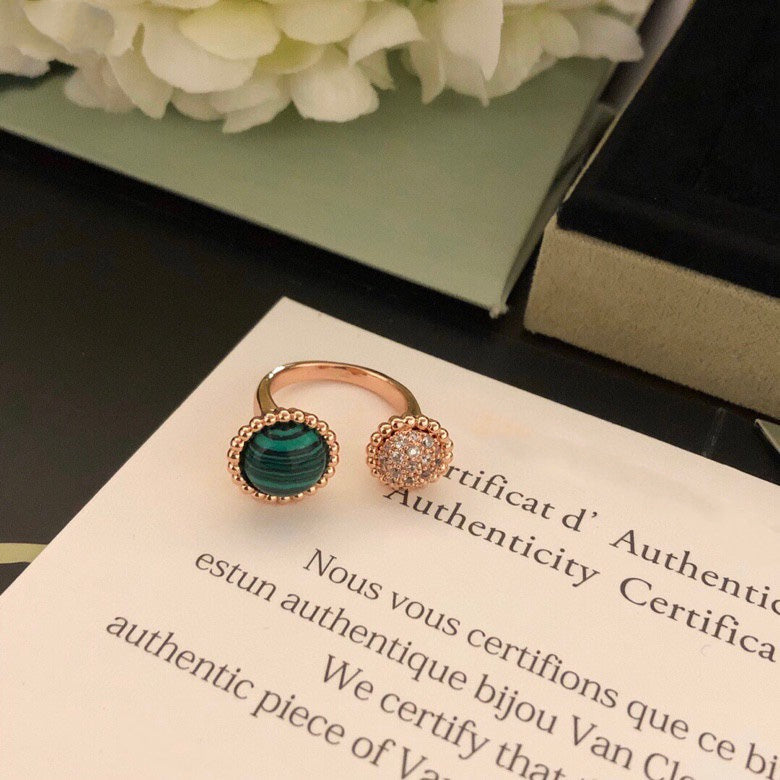 [Elara jewelsry ]PERLEE COULEURS DIAMOND ROSE GOLD BETWEEN THE FINGER RING