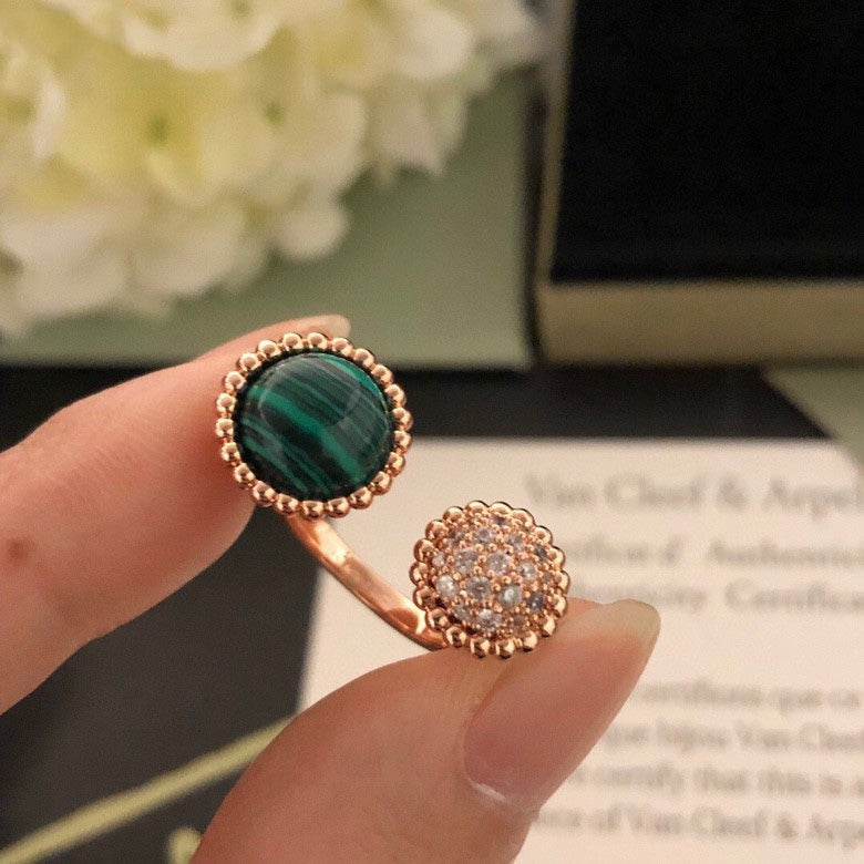 [Elara jewelsry ]PERLEE COULEURS DIAMOND ROSE GOLD BETWEEN THE FINGER RING