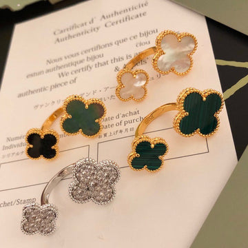 [Elara jewelsry ]CLOVER BETWEEN THE FINGER RING
