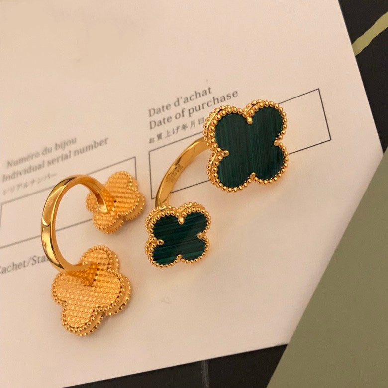 [Elara jewelsry ]CLOVER BETWEEN THE FINGER RING