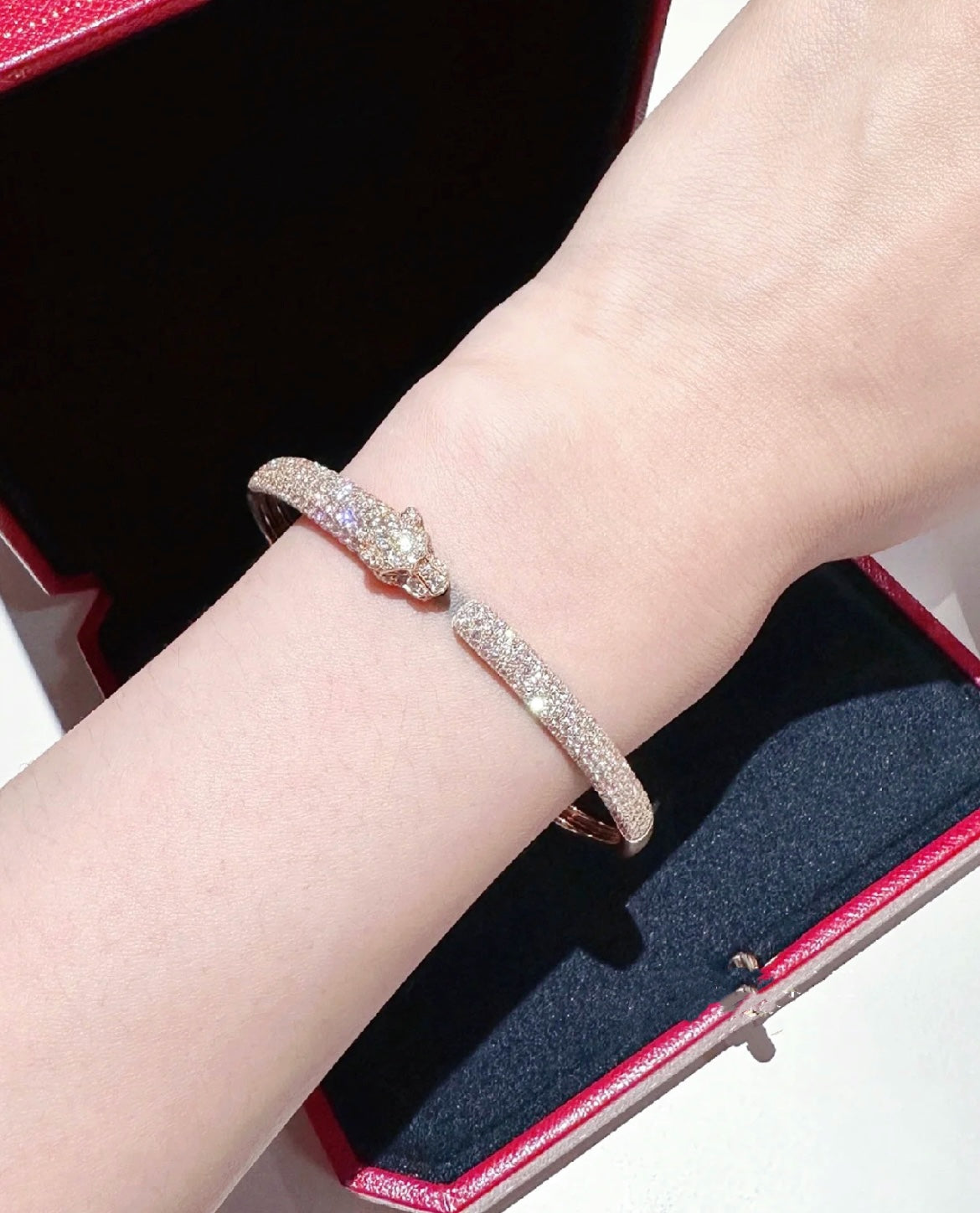 [Elara jewelsry ]PANTHERE FULL DIAMOND OPEN BRACELET