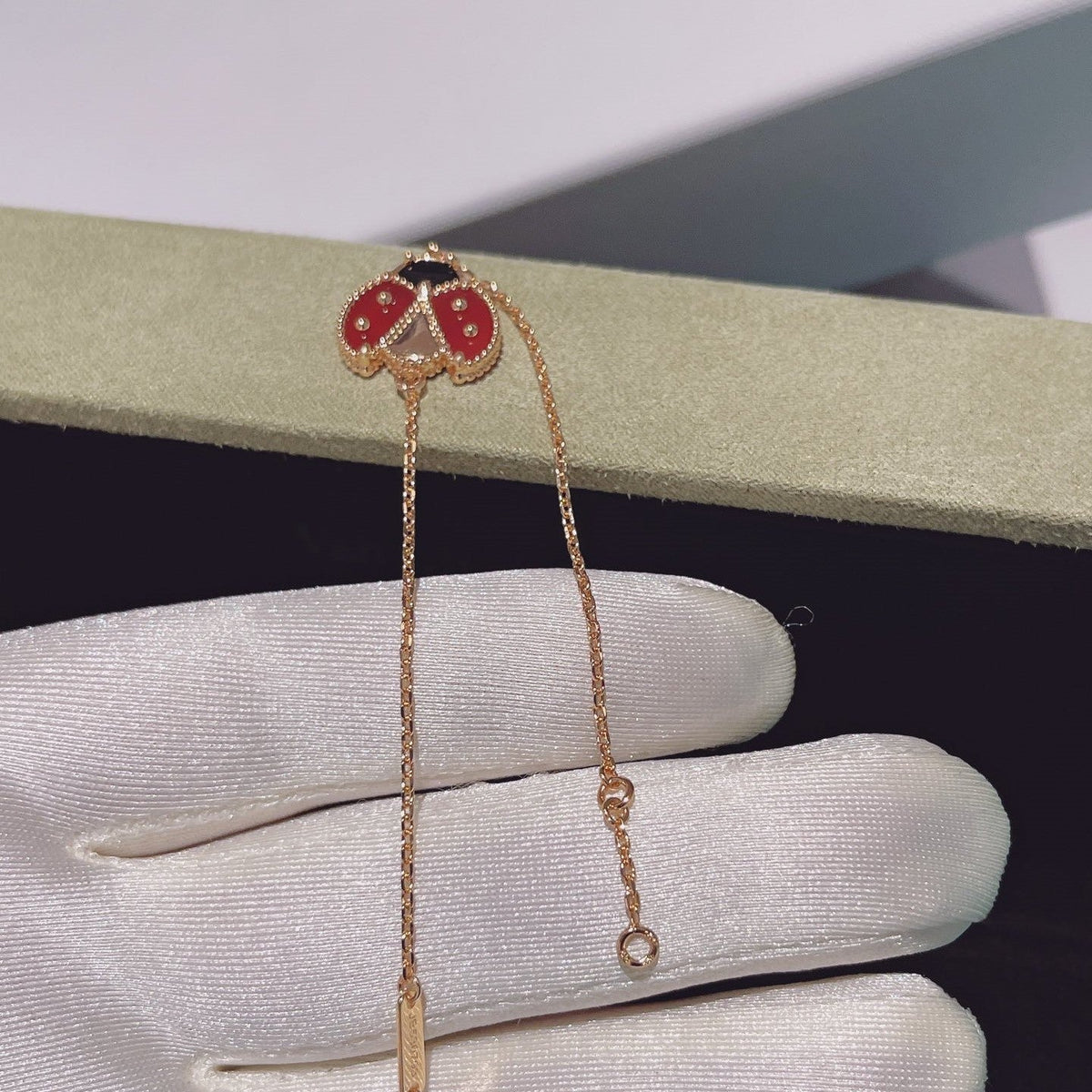 [Elara jewelsry ]LUCKY SPRING 1 MOTIF PINK GOLD BRACELET