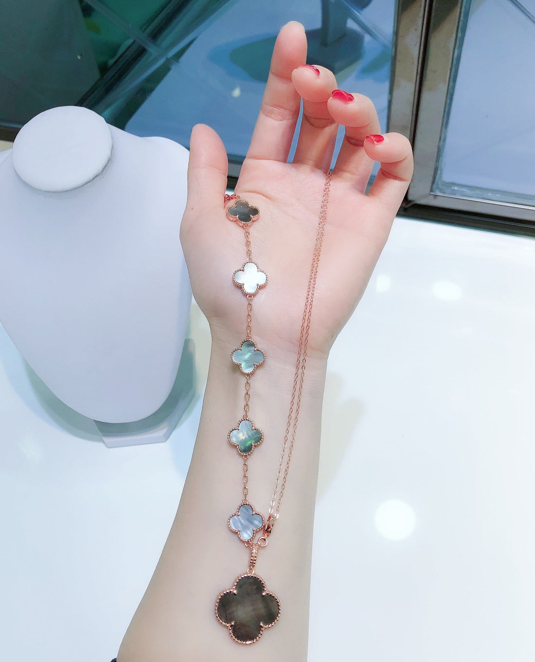 [Elara jewelsry ]COMBINED BRACELET 5 MOTIFS AND NECKLACE DARK MOP ROSE GOLD