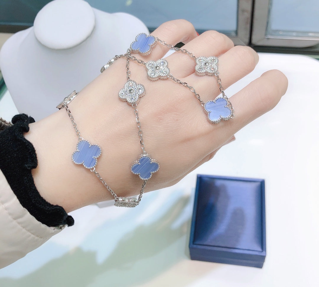 [Elara jewelsry ]CLOVER 10 MOTIFS CHALCEDONY DIAMONDS SILVER NECKLACE