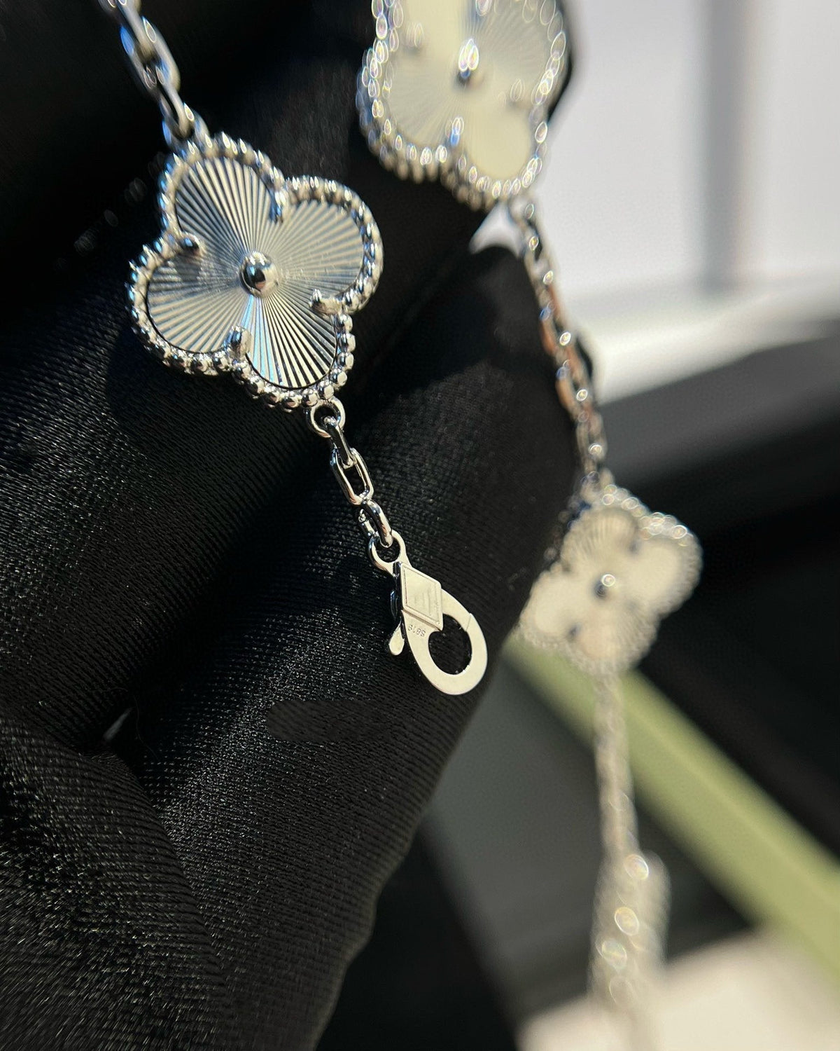 [Elara jewelsry ] CLOVER 5 MOTIF LASER BRACELET COLLECTION